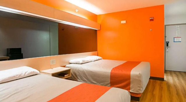 Четырёхместный номер Standard Motel 6-Sycamore, IL