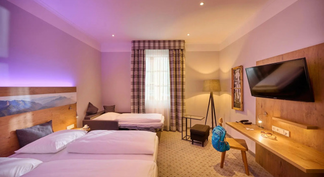 Hotel Lechnerhof, จอง โรงแรม Unterfoehring มิวนิค