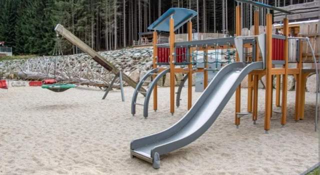 Erzgebirgsidyll, Varaa Hotelli Hotellit Ore Mountains pysäköinnillä, Pysäköinti