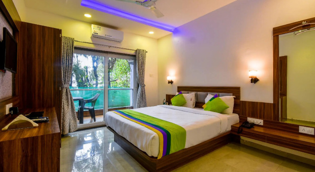 Treebo Prince Palace With Swimming Pool, Забронировать Отель Отели штата Махараштры 3 звезды, 3*