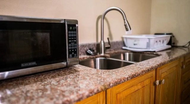 Номер Classic Цокольный этаж с 2 комнатами Connies Comfort Suites