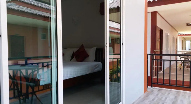 Номер Deluxe Tamarind Lanta Resort