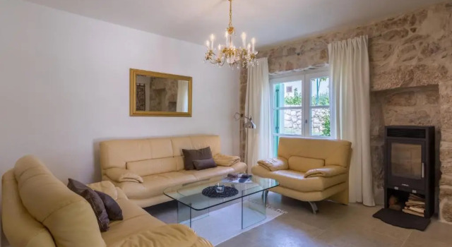 Stone Villa Levanda With Private Pool, Varaa Villa Hotellit Kvarner Islands uima-altaalla, Uima-allas