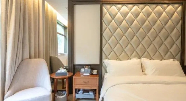 Люкс Deluxe Panda Hometown Hotel