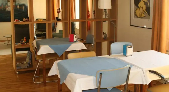 Herenhuis Elten, Prenota Hotel Emmerich 