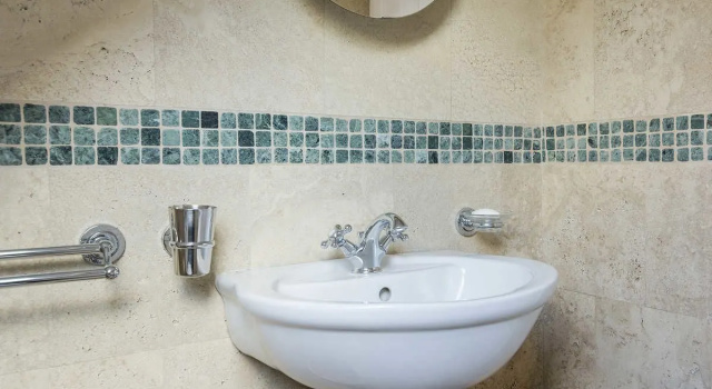 Brookview Guest House, Забронировать Гостевой дом Отели Лондона с парковкой, Парковка