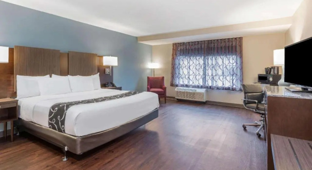 Номер Standard La Quinta by Wyndham Aberdeen-APG