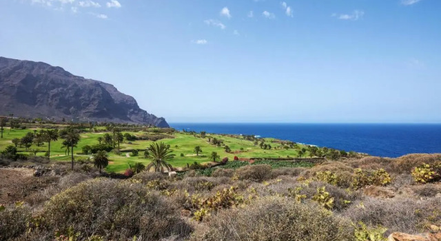Charming House in Buenavista del Norte with Shared Pool, Book Hotel Hotels in Tenerife with Parking, Parking