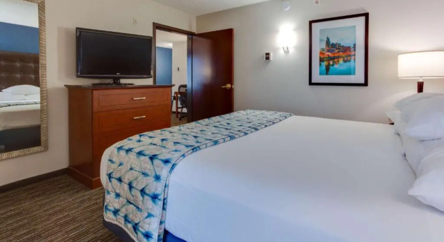 Люкс Drury Inn & Suites Nashville Airport