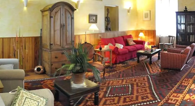 Hôtel Lou Cigaloun, Prenota Hotel Orange Valchiusa