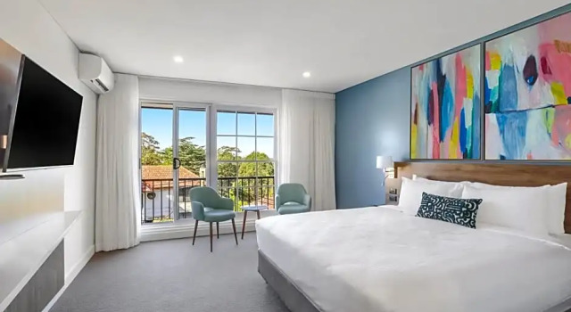 Двухместный номер Standard с балконом Killara Hotel & Suites