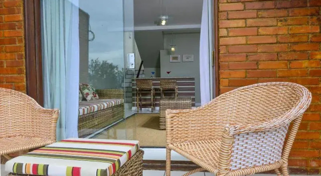 Трёхместный номер Standard Дуплекс Portogalo Suite Hotel