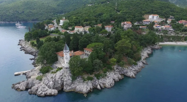 Апартаменты Deluxe Splendid Beachfront Medveja Apartments