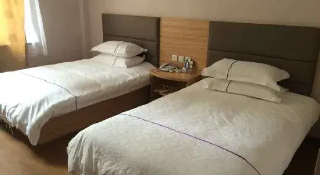 Ningbo Mayflower Hotel, Prenota Hotel Hotel a Ningbo con parcheggio, Parcheggio