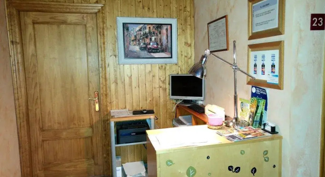 Hotel El Golobar, Varaa Hotelli Reinosa 