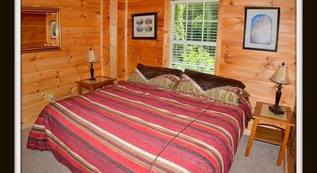 Bearly Hidden Ridge 5 Bedroom Cabin by RedAwning