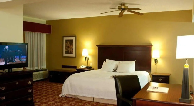 Двухместный люкс Hampton Inn Hammond