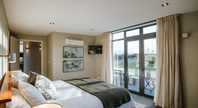 Mt Gold Retreat - Sleeps 8 - Spa Pool - Tennis Court, Забронировать Курортный отель Ванака Требл-Коун