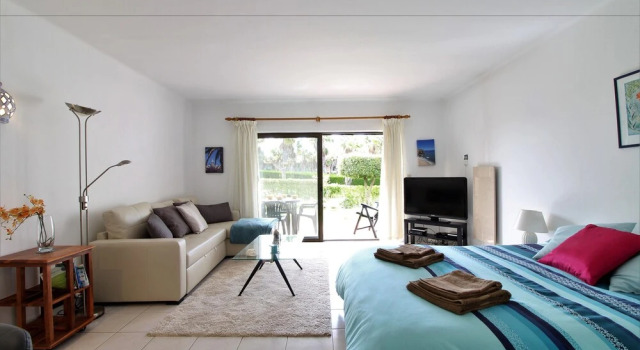 São Rafael Beach Studio 66, Rezerwuj Hotel Hotele w Algarve z parkingiem, Parking
