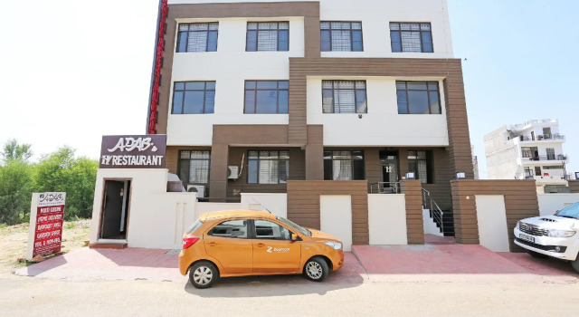 OYO 6327 Hotel Hill View, Забронировать Отель Отели штата Раджастхана с парковкой, Парковка