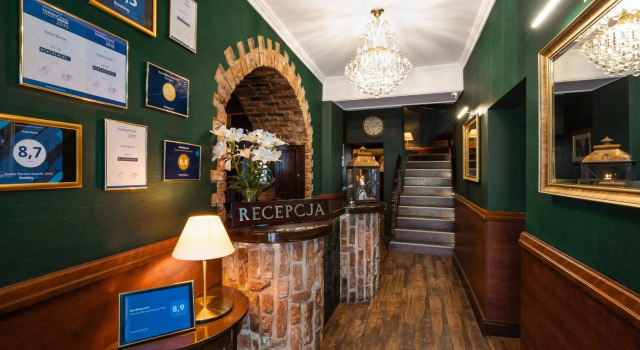 Baron Boutique Hotel, Забронировать Отель Отели Еленя-Гура 3 звезды, 3*