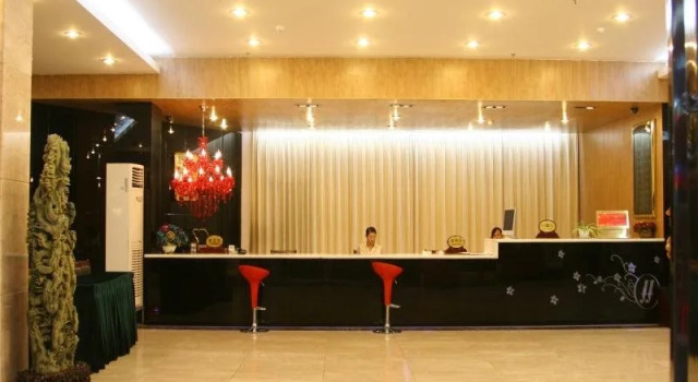 Nanning Jiajia Grand Hotel, Rezerwuj Hotel Hotele w Nanning z parkingiem, Parking