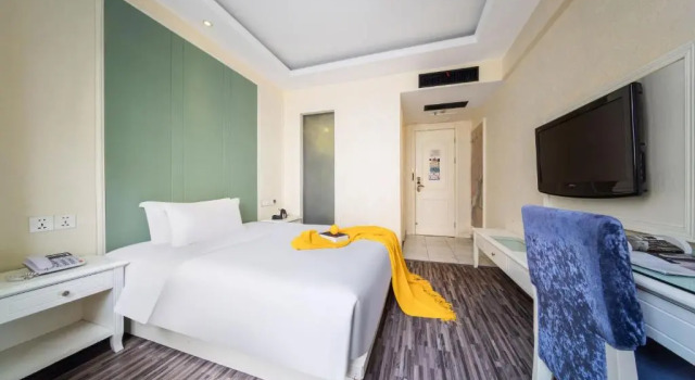 Номер Deluxe Lingshang Hotel
