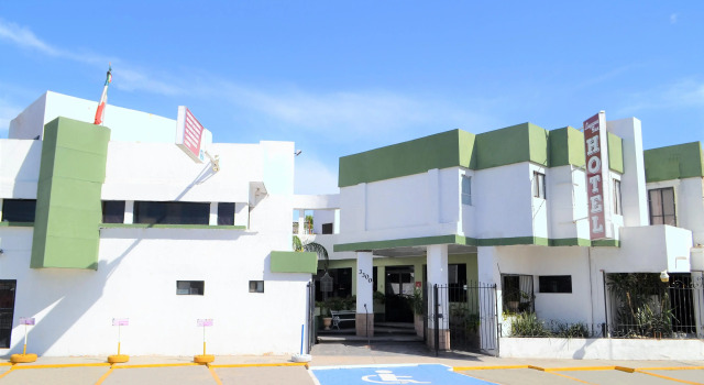 Hotel Laguna Inn, Book Hotel Hotels in Coahuila with a Pool, Swimming Pool