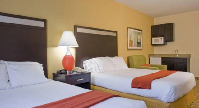 Четырёхместный номер Standard Holiday Inn Express & Suites Acworth - Kennesaw Northwest by IHG