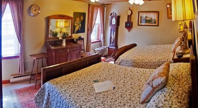 Old Winterport Commercial House, Buchen Sie Bed & Breakfast Hotels in New England mit Frühstück, Frühstück
