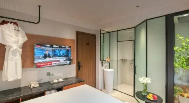 Номер Superior Hoan Kiem Legend Ha Noi Hotel