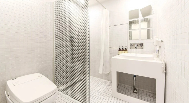 Номер Deluxe Elephant Shower Hotel