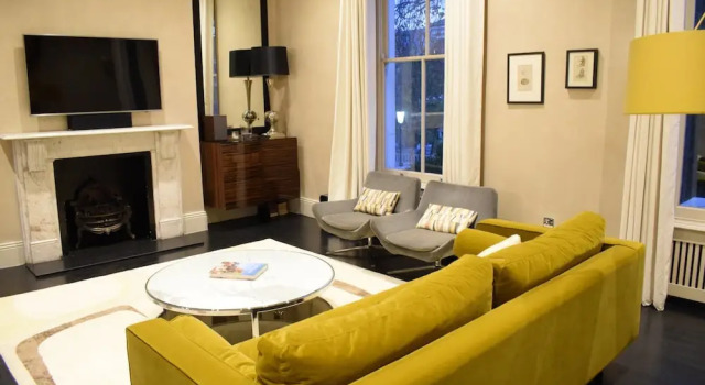 3 Bedroom Apartment in Kensington