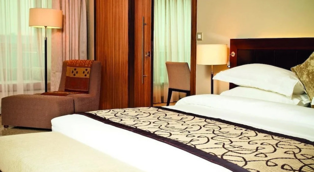 Номер Executive Angeles Hotel