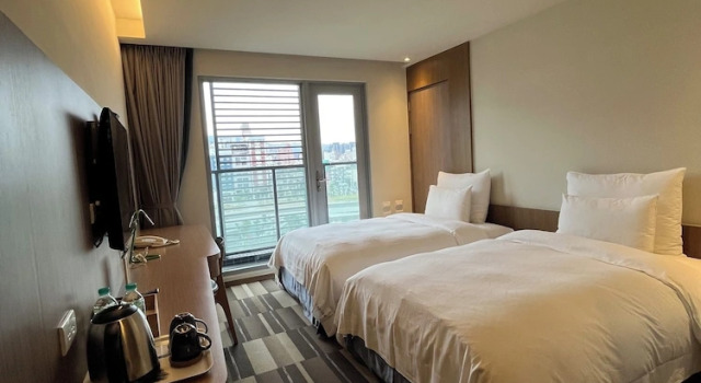 Трёхместный семейный номер Standard Watermark Hotel Kaohsiung Main Station