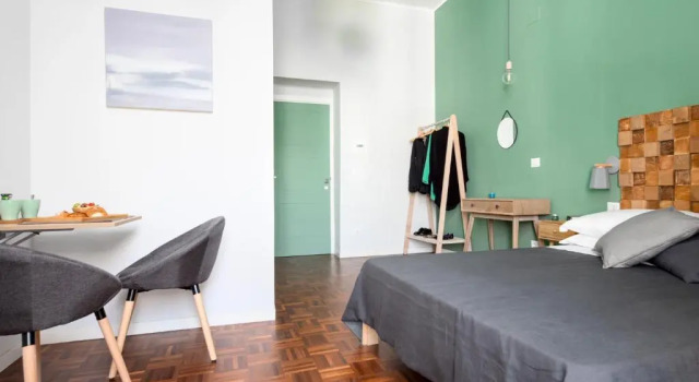 Nartè Rooms, Забронировать Отель Отели Неаполя с парковкой, рядом с Кафедральный собор Неаполя, Парковка