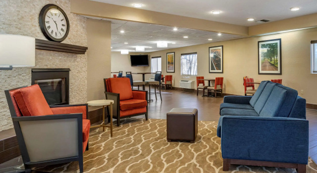Comfort Inn & Suites, Prenota Hotel Paw Paw 