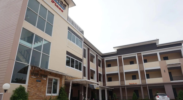 MT Place Sakon Nakhon, Rezervovat Hotel Sakon Nakhon 