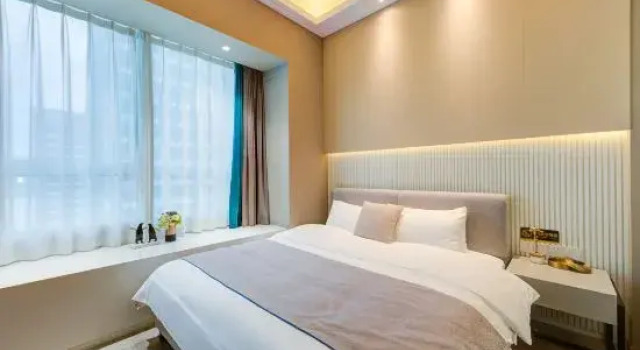 Люкс Luxury Versailles Apartment (Zhuhai Gongbei Port High-speed Railway Station)