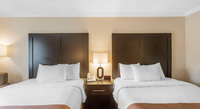 Четырёхместный номер Standard Comfort Inn Murray - Salt Lake City South