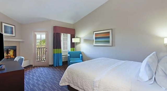 Студия Hampton Inn Morgan Hill