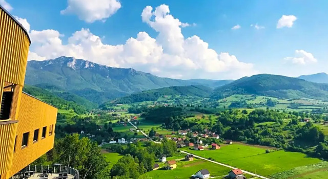 Номер Deluxe с балконом и с видом на горы Tarcin Forest Resort & Spa Sarajevo - MGallery Collection