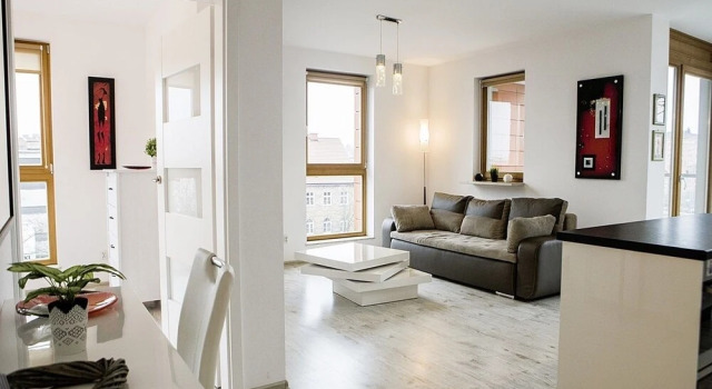 Rent Apartments - Toruńska 15, Varaa Huoneisto Hotellit Pommeri pysäköinnillä, Pysäköinti