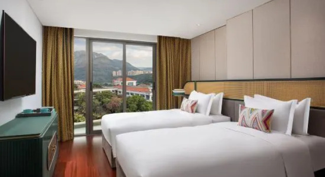 Двухместный номер Standard с балконом Wingate By Wyndham Yangshuo