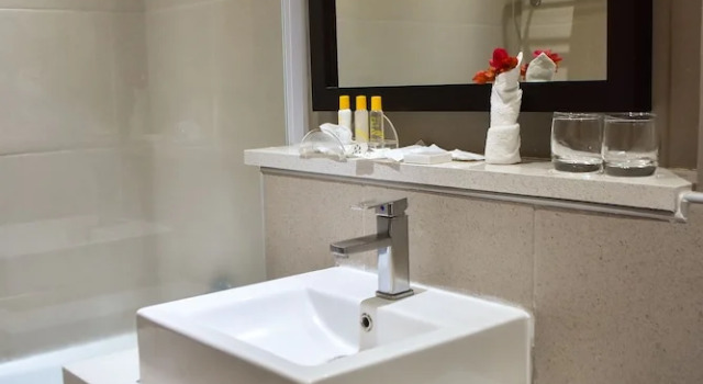 Двухместный номер Standard с видом на сад Cresta Rileys Hotel