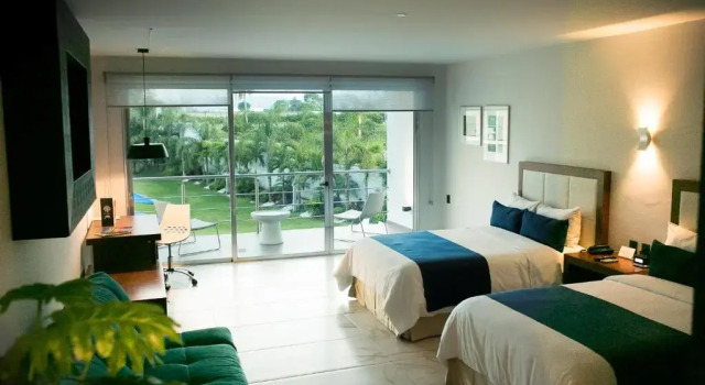 Полулюкс Hotel Aqua Spa & Resort