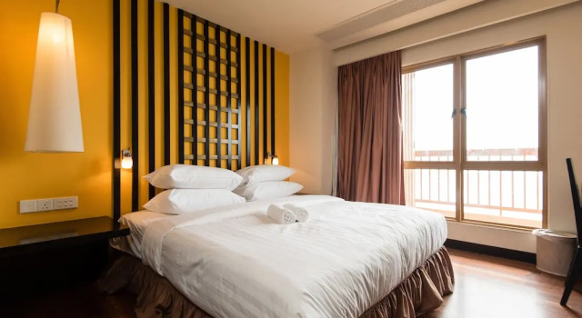 Люкс Executive с балконом W Studio Resort Suites at Pyramid Tower