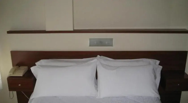 Residencia de estudiantes Roma ***, Забронировать Отель Отели А-Коруньи 3 звезды, рядом с Casino Atlántico, 3*