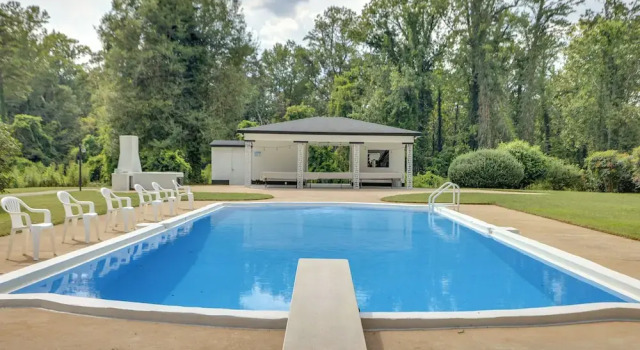 Westwind Estate Apt 6 Mi to Dtwn Spartanburg, Book Lejlighed Spartanburg South Carolina