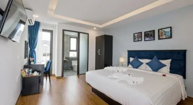 Двухместный номер Superior с балконом Royal Mansion Boutique Hoi An